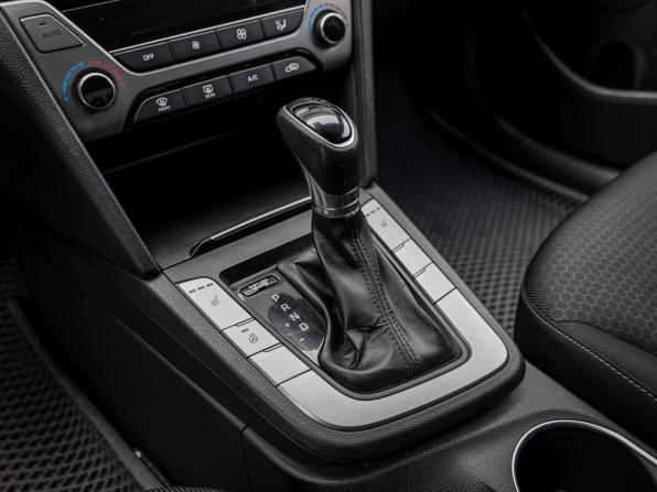 Hyundai Elantra VI (AD) с пробегом 2018 года, цена 1 581 400 рублей, 110000 км, седан, Автокод Объявления