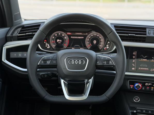 Audi Q3 II (F3) с пробегом 2026 года, цена 3 950 000 рублей, 25 км, внедорожник, Автокод Объявления