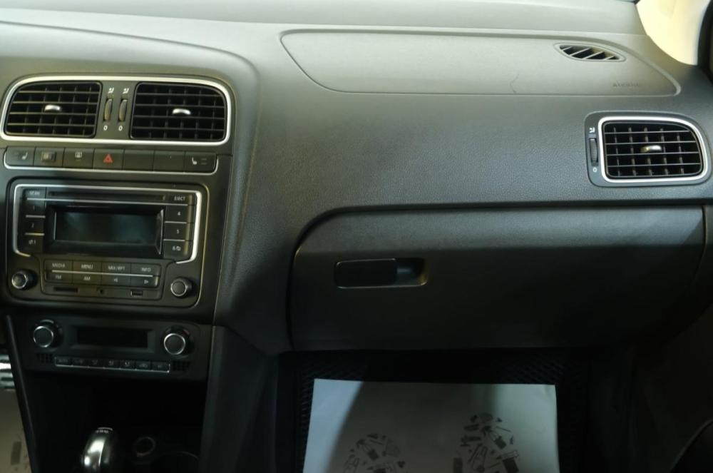 Volkswagen Polo V Омск  - изображение 17