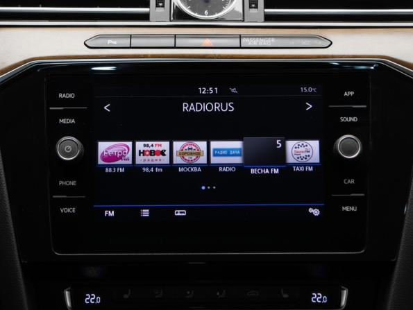 Volkswagen Passat B8 с пробегом 2018 года, цена 2 440 000 рублей, 87507 км, седан, Автокод Объявления