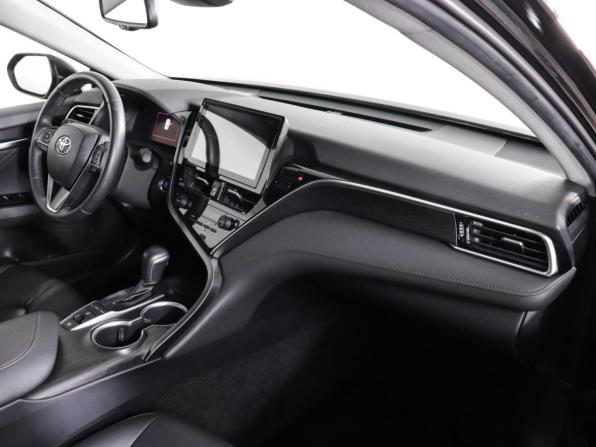 Toyota Camry VIII (XV70) Рестайлинг с пробегом 2023 года, цена 3 470 000 рублей, 29160 км, седан, Автокод Объявления