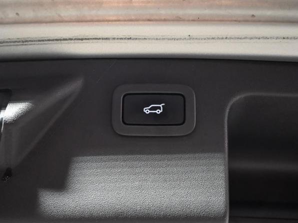 Land Rover Discovery Sport I с пробегом 2018 года, цена 2 400 000 рублей, 162031 км, внедорожник, Автокод Объявления