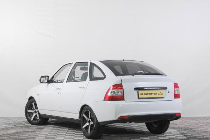 Lada (ВАЗ) Priora I с пробегом 2011 года, цена 449 000 рублей, 300000 км, хэтчбек, Автокод Объявления