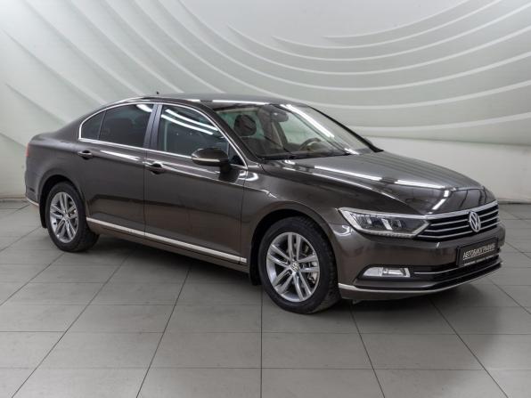 Volkswagen Passat B8 с пробегом 2018 года, цена 1 798 000 рублей, 138946 км, седан, Автокод Объявления