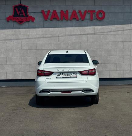 Lada (ВАЗ) Vesta I Рестайлинг (NG) с пробегом 2024 года, цена 1 370 000 рублей, 8500 км, седан, Автокод Объявления