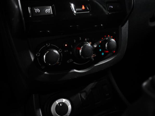 Renault Duster I Рестайлинг с пробегом 2017 года, цена 1 045 000 рублей, 127000 км, внедорожник, Автокод Объявления