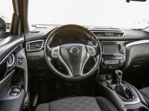 Nissan Qashqai II с пробегом 2017 года, цена 1 698 000 рублей, 111242 км, внедорожник, Автокод Объявления