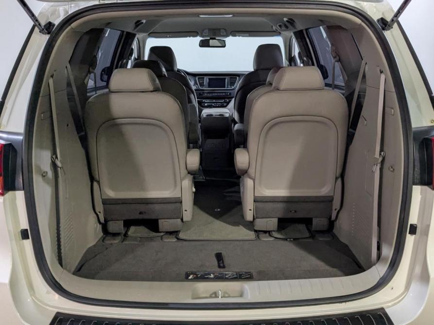 Kia Carnival III Москва  - изображение 17