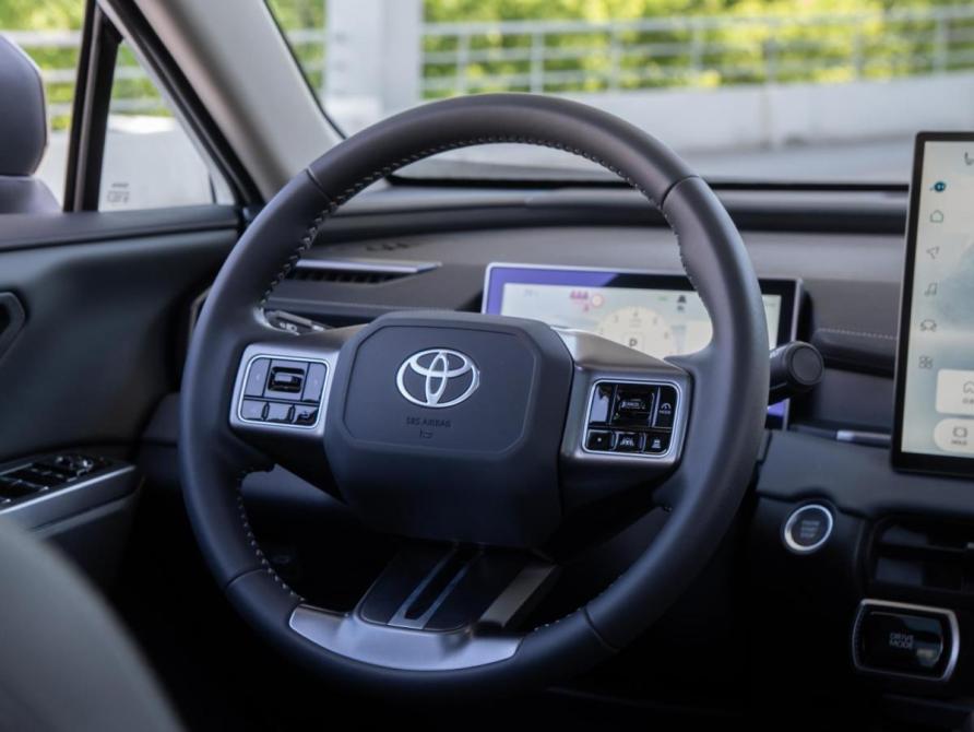 Toyota RAV4 VI (XA60) Волгоград  - изображение 16