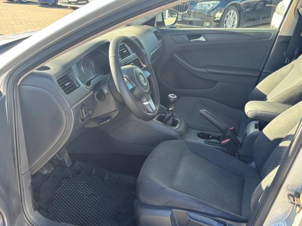 Volkswagen Jetta VI с пробегом 2013 года, цена 900 000 рублей, 211519 км, седан, Автокод Объявления