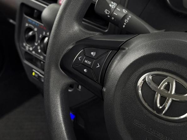 Toyota Roomy I с пробегом 2018 года, цена 999 000 рублей, 130412 км, микровэн, Автокод Объявления