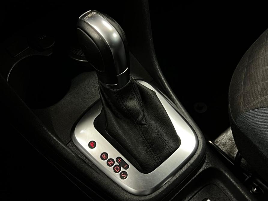 Volkswagen Polo V Рестайлинг Санкт-Петербург  - изображение 17