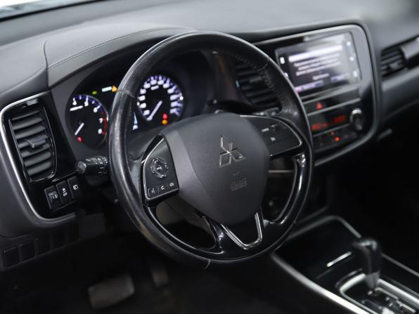 Mitsubishi Outlander III Рестайлинг 3 с пробегом 2019 года, цена 2 190 000 рублей, 109863 км, внедорожник, Автокод Объявления