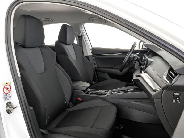 Skoda Octavia IV (A8) с пробегом 2022 года, цена 2 235 000 рублей, 95417 км, лифтбек, Автокод Объявления