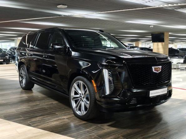 Cadillac Escalade V Рестайлинг с пробегом 2025 года, цена 20 600 000 рублей, 430 км, внедорожник, Автокод Объявления