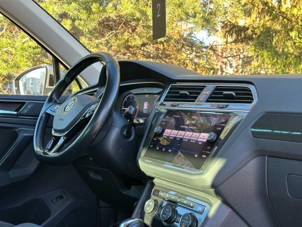Volkswagen Tiguan II с пробегом 2018 года, цена 2 380 000 рублей, 154826 км, внедорожник, Автокод Объявления