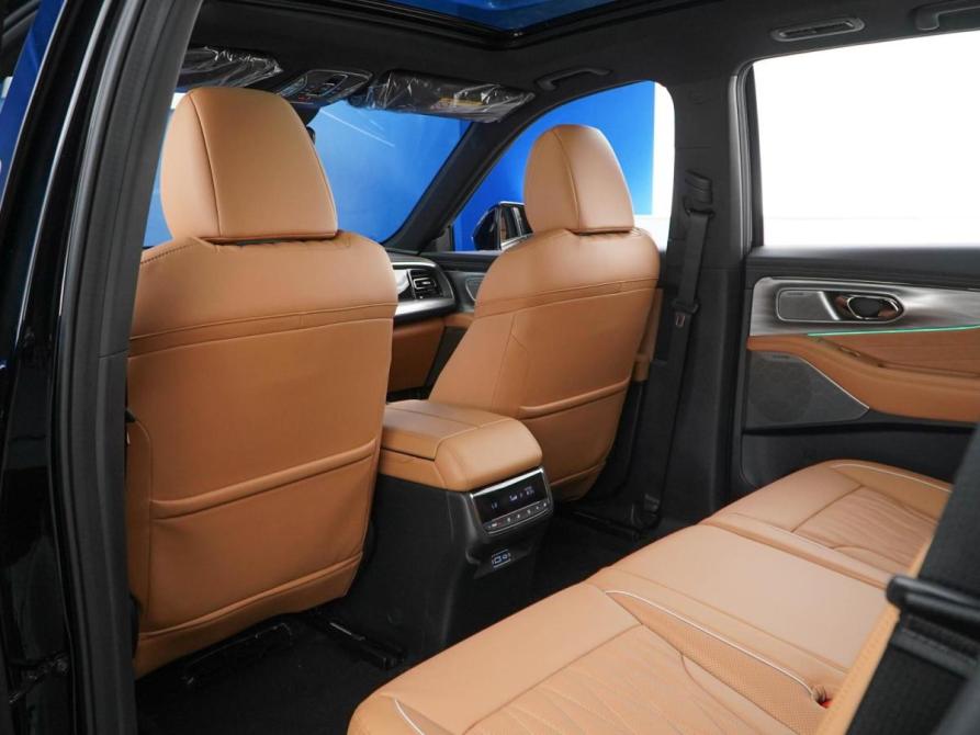 GAC Trumpchi GS8 II Москва  - изображение 11