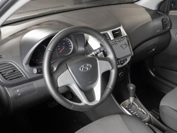 Hyundai Solaris I с пробегом 2012 года, цена 722 800 рублей, 170000 км, седан, Автокод Объявления