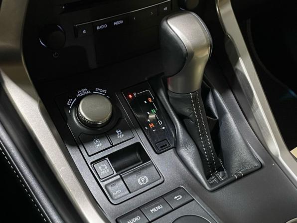 Lexus NX I Рестайлинг с пробегом 2017 года, цена 2 630 000 рублей, 101930 км, внедорожник, Автокод Объявления