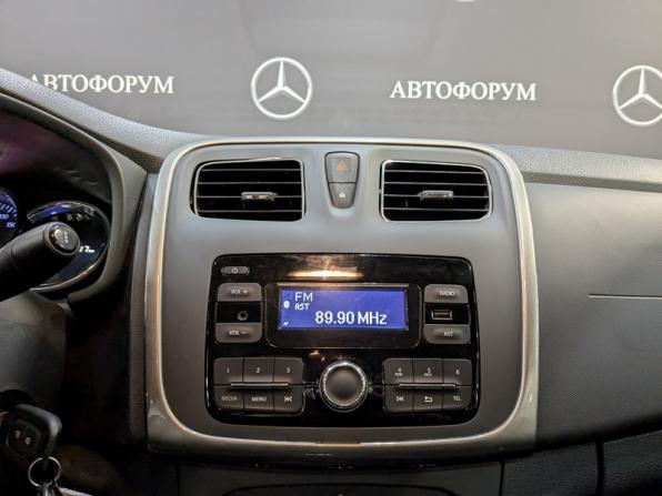 Renault Logan II Рестайлинг с пробегом 2022 года, цена 1 050 000 рублей, 145916 км, седан, Автокод Объявления