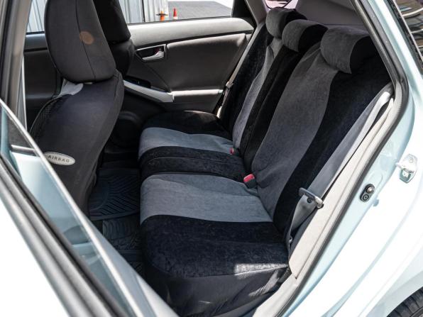 Toyota Prius III (XW30) с пробегом 2011 года, цена 1 365 000 рублей, 175556 км, лифтбек, Автокод Объявления