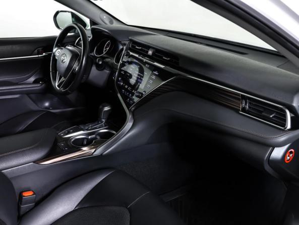 Toyota Camry VIII (XV70) с пробегом 2018 года, цена 2 798 000 рублей, 121570 км, седан, Автокод Объявления