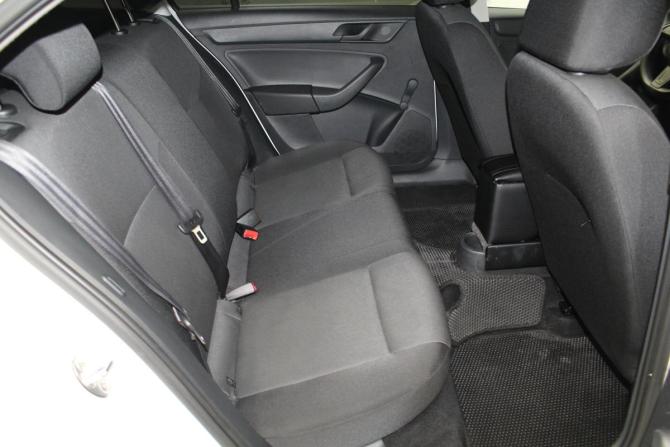 Skoda Rapid I с пробегом 2014 года, цена 689 000 рублей, 118360 км, лифтбек, Автокод Объявления