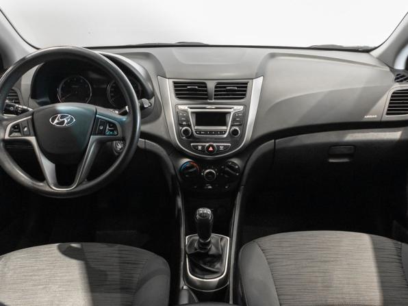 Hyundai Solaris I Рестайлинг с пробегом 2016 года, цена 1 100 000 рублей, 153300 км, седан, Автокод Объявления