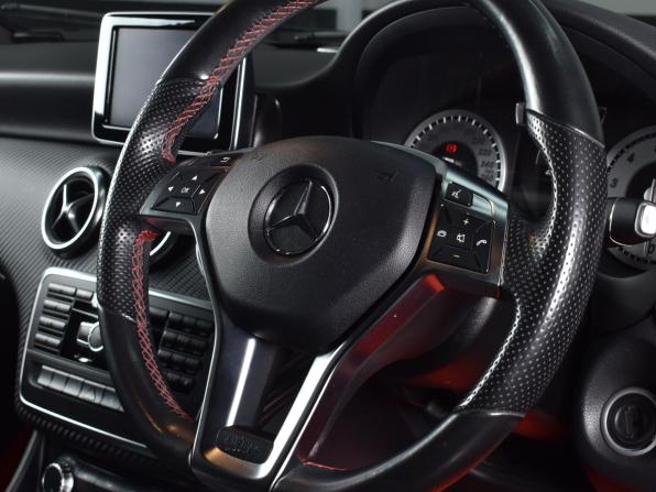 Mercedes-Benz A-Класс III (W176) с пробегом 2015 года, цена 1 199 995 рублей, 48646 км, хэтчбек, Автокод Объявления