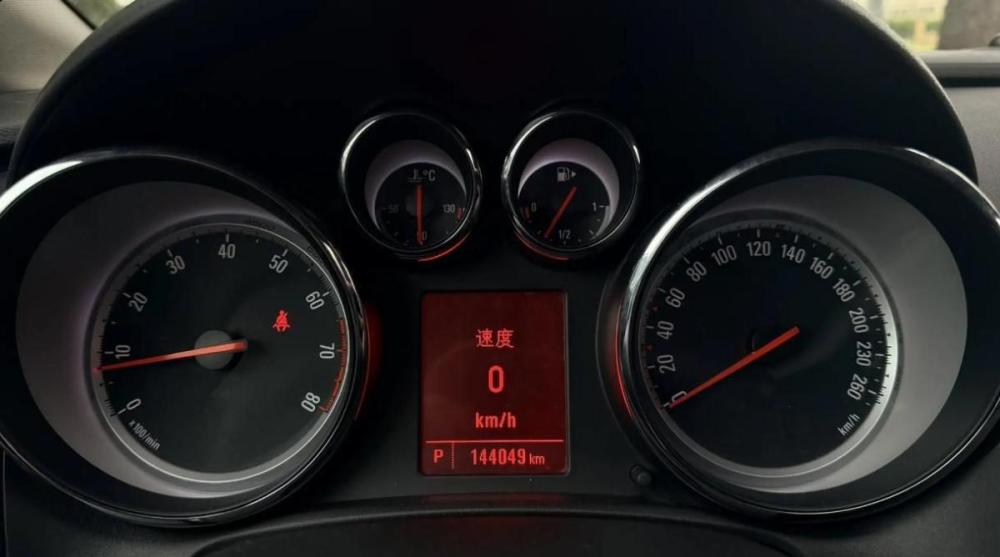 Opel Astra J Рестайлинг Ставрополь  - изображение 17