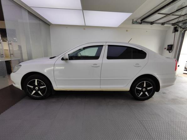 Skoda Octavia II (A5) Рестайлинг с пробегом 2012 года, цена 900 000 рублей, 180000 км, лифтбек, Автокод Объявления