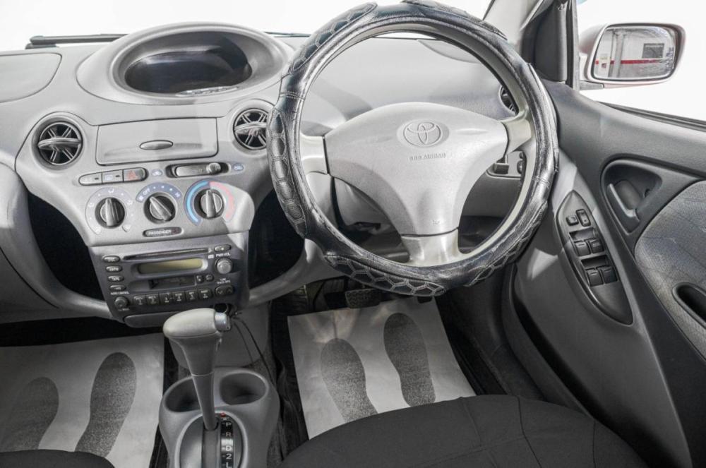 Toyota Vitz I (P10) Барнаул  - изображение 15