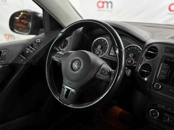 Volkswagen Tiguan I Рестайлинг с пробегом 2011 года, цена 1 099 000 рублей, 222000 км, внедорожник, Автокод Объявления
