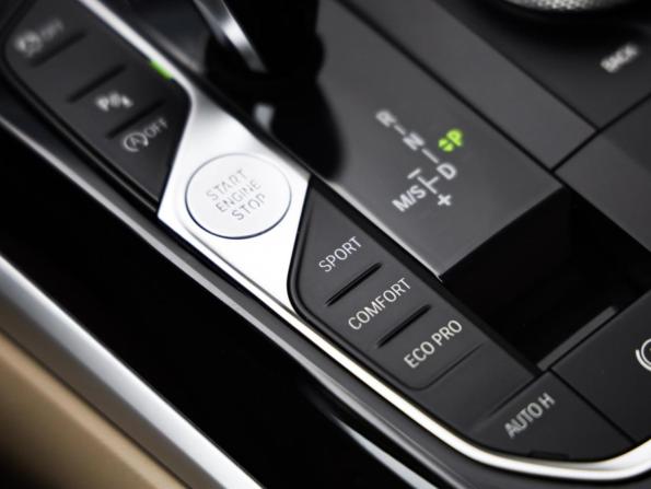 BMW 3 серии VII (G2x) с пробегом 2020 года, цена 2 919 000 рублей, 76218 км, седан, Автокод Объявления