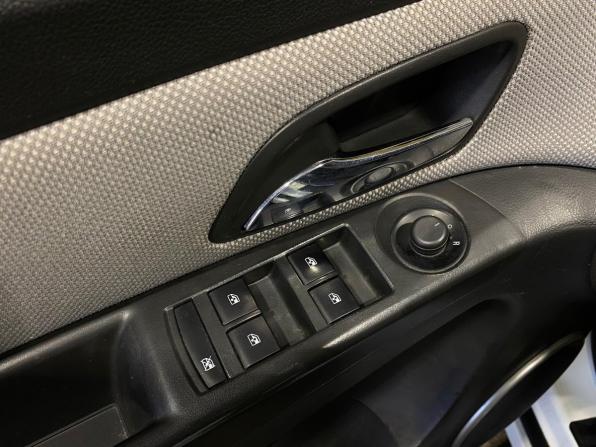 Chevrolet Cruze I с пробегом 2011 года, цена 530 000 рублей, 298684 км, седан, Автокод Объявления