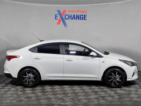 Hyundai Solaris II Рестайлинг с пробегом 2020 года, цена 1 299 000 рублей, 75114 км, седан, Автокод Объявления