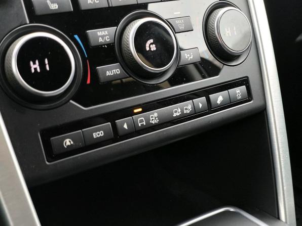 Land Rover Discovery Sport I с пробегом 2017 года, цена 2 150 000 рублей, 111204 км, внедорожник, Автокод Объявления