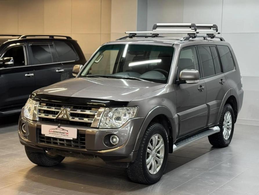Mitsubishi Pajero IV Рестайлинг 1 Красноярск  - изображение 1