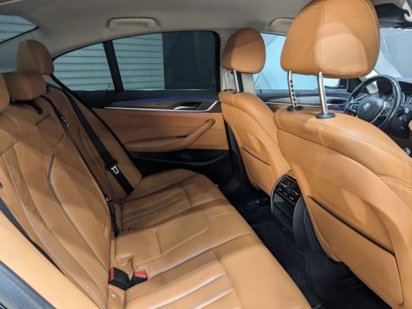 BMW 5 серии VII (G30/G31/G38) с пробегом 2018 года, цена 3 320 000 рублей, 125192 км, седан, Автокод Объявления
