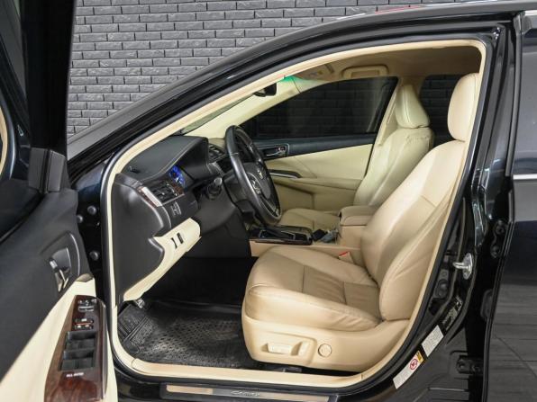 Toyota Camry VII (XV50) Рестайлинг 2 с пробегом 2017 года, цена 2 390 000 рублей, 142183 км, седан, Автокод Объявления