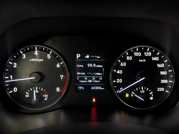 Hyundai Solaris II с пробегом 2019 года, цена 1 495 000 рублей, 64302 км, седан, Автокод Объявления