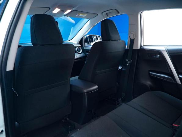 Toyota RAV4 IV (XA40) Рестайлинг с пробегом 2015 года, цена 2 257 077 рублей, 56002 км, внедорожник, Автокод Объявления