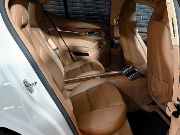 Porsche Panamera I Рестайлинг с пробегом 2013 года, цена 2 950 000 рублей, 146591 км, лифтбек, Автокод Объявления