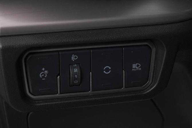 Wey VV6 I Рестайлинг с пробегом 2021 года, цена 1 769 000 рублей, 52000 км, внедорожник, Автокод Объявления