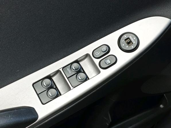 Hyundai Solaris I Рестайлинг с пробегом 2014 года, цена 795 000 рублей, 105175 км, седан, Автокод Объявления