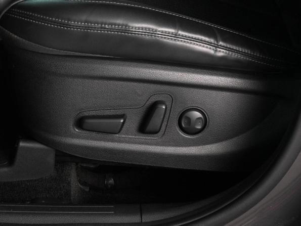 Hyundai Santa Fe IV Рестайлинг с пробегом 2021 года, цена 3 689 000 рублей, 60816 км, внедорожник, Автокод Объявления