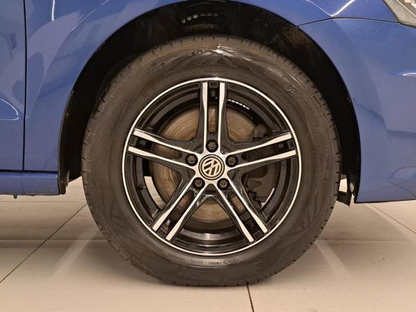 Volkswagen Polo V Рестайлинг с пробегом 2019 года, цена 1 455 000 рублей, 99437 км, седан, Автокод Объявления