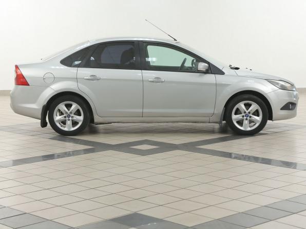 Ford Focus II Рестайлинг с пробегом 2010 года, цена 446 000 рублей, 166000 км, седан, Автокод Объявления