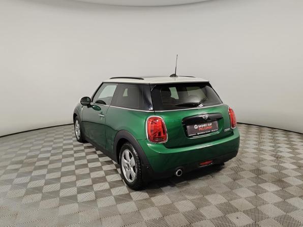 Mini Hatch III (F55/F56) Рестайлинг с пробегом 2021 года, цена 2 099 000 рублей, 99885 км, хэтчбек, Автокод Объявления