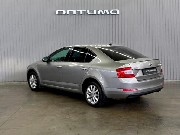 Skoda Octavia III (A7) с пробегом 2015 года, цена 1 597 000 рублей, 105821 км, лифтбек, Автокод Объявления